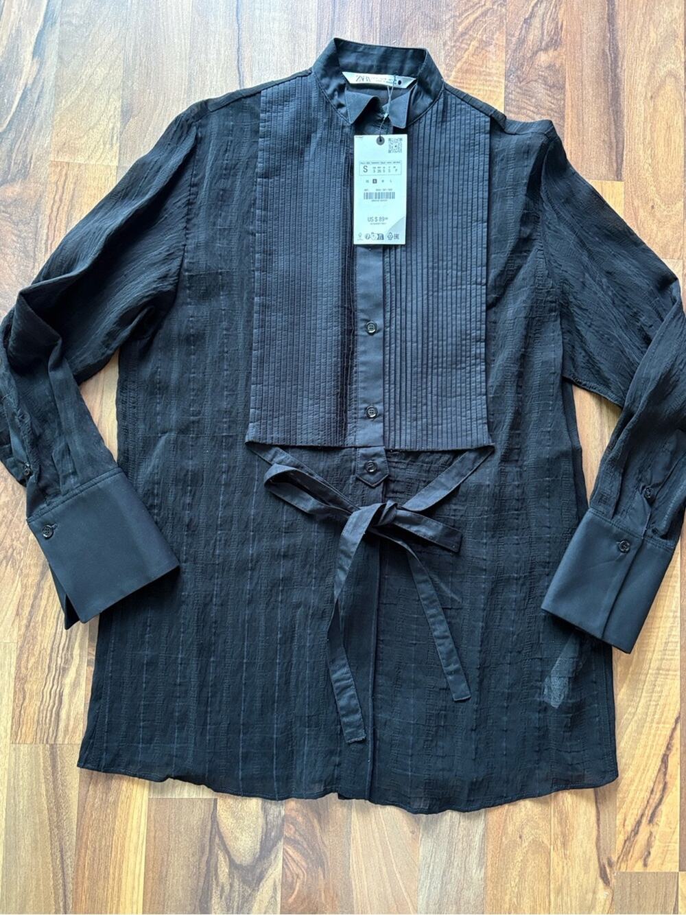 Zara Woman’s Black Pintuck Tie-Waist Blouse Size S NWT
